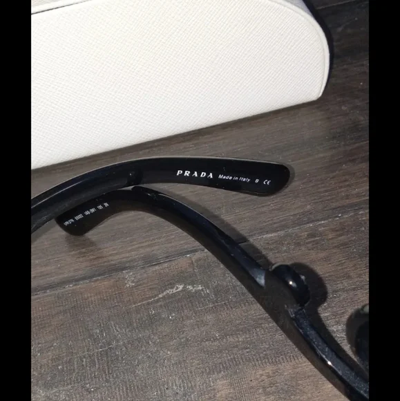 SOLD! PRADA Baroque Black Sunglasses PR27NS w/case - Picture 5 of 7